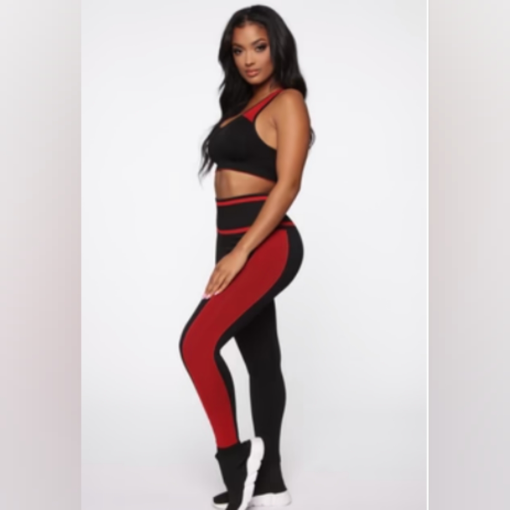 Leighton II Active Leggings L/XL Black& Red NWOT